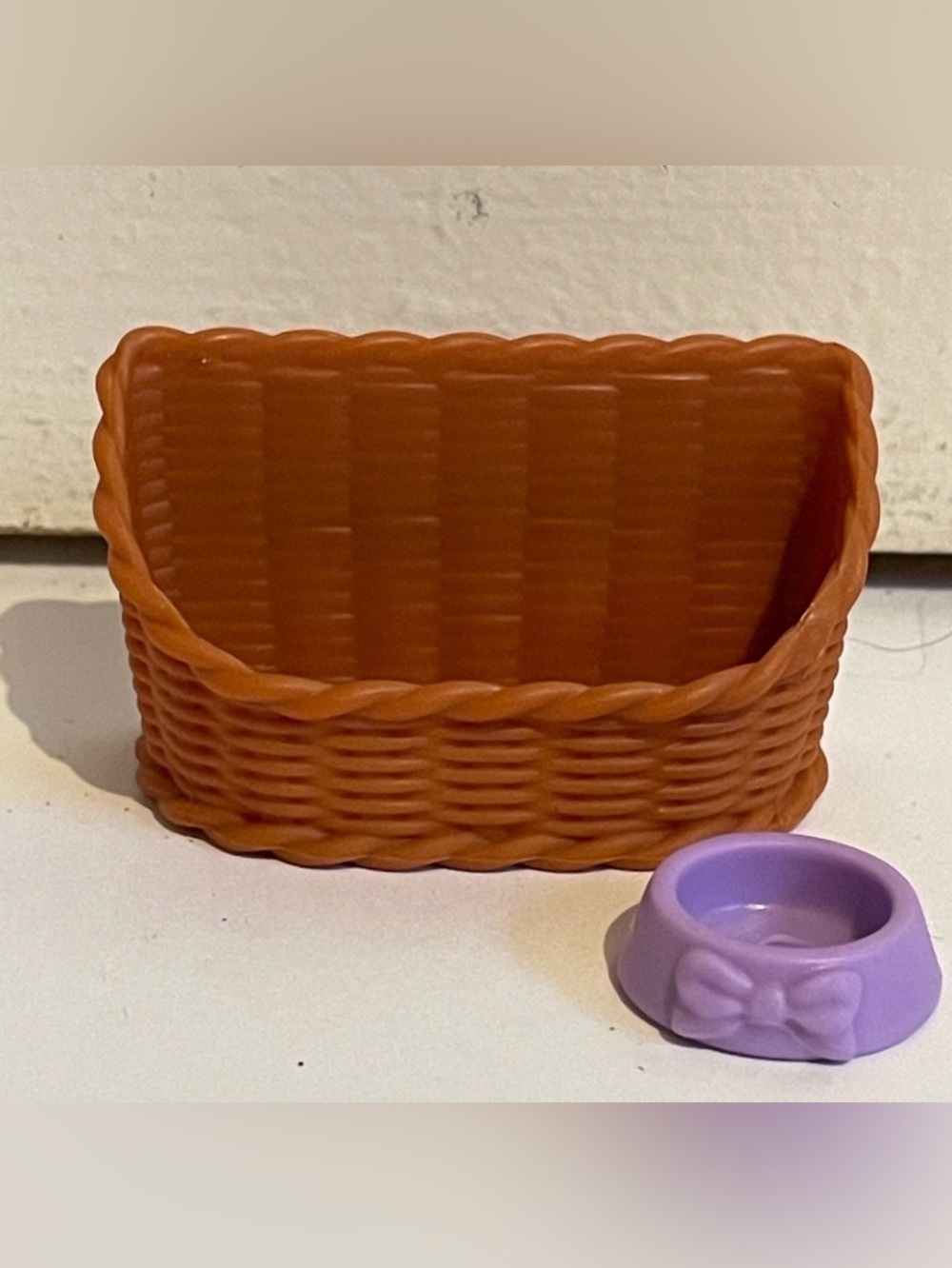 Mattel Barbie dog bed and feeding bowl Barbie Dreamhouse Barbie cake topper toy